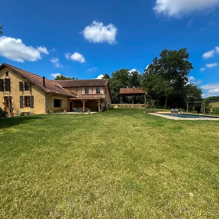 Holiday home Maison Puchouaou 8 Ou 12 Personnes Avec Piscine Privee