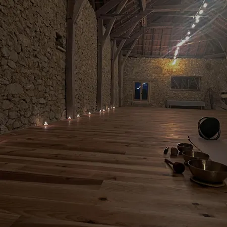 Maison Puchouaou 8 Ou 12 Personnes Avec Piscine Privee Holiday home Montesquiou